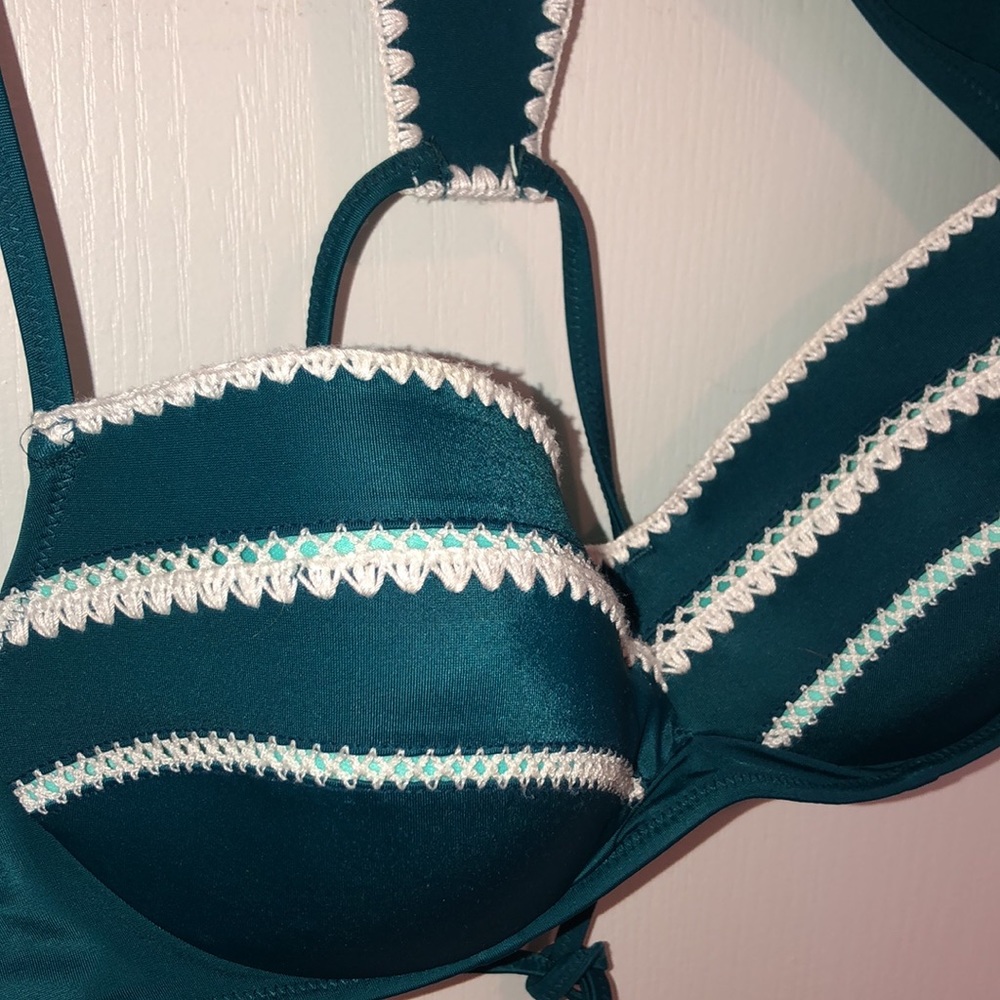 bikini - Picture 4 of 6